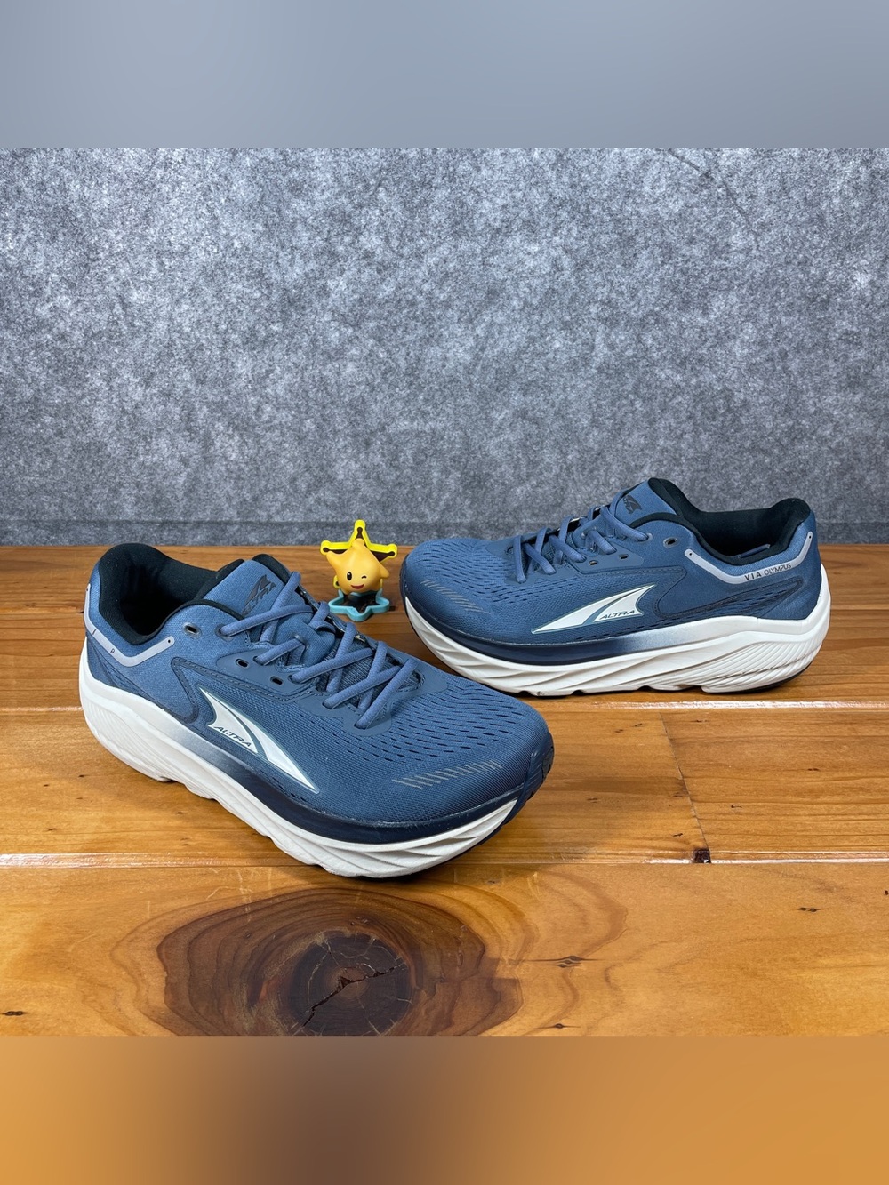Altra Via Olympus MENS SIZE 9.5 Mineral Blue Zero Drop Running Shoes AL0A82BW419